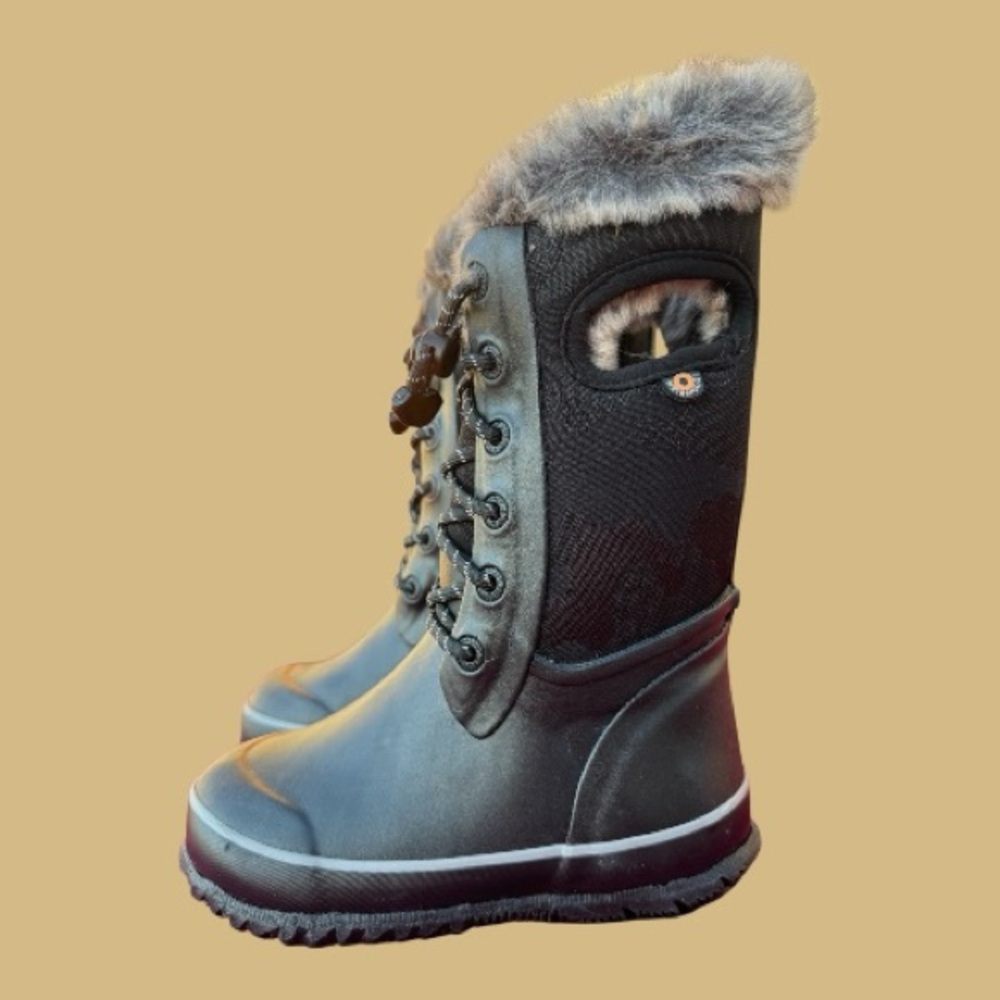 Brand New Bogs Black Faux Fur Lined Winter Boots